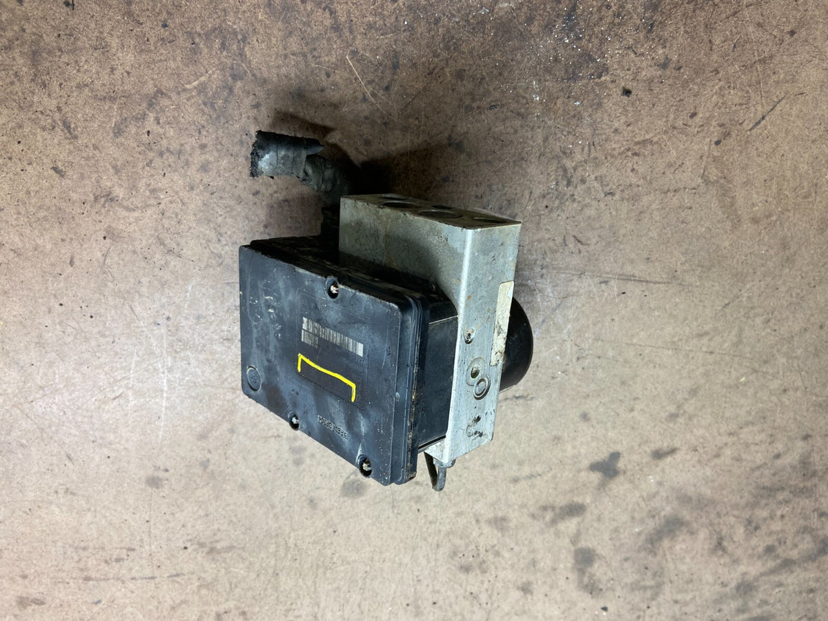 2007 to 2014 Mercedes C-Class ABS Anti Lock Brake Pump Module J5521 DG2