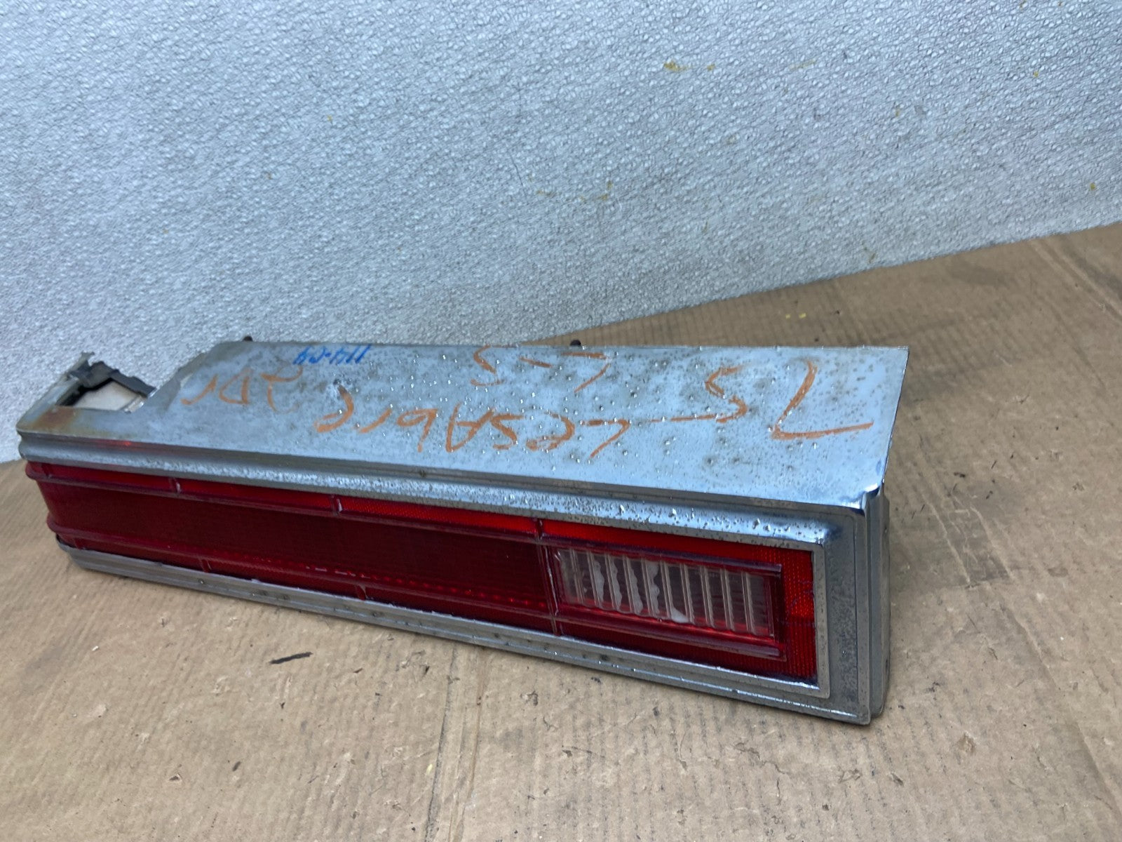 1971 to 1975 Buick Lesabre 2 door Left Driver Side Tail Light AA64211
