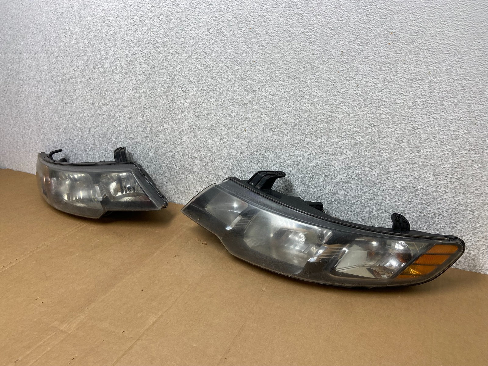 2010 2011 2012 Kia Forte Left+Right Side Headlights Halogen AC8373 DW1