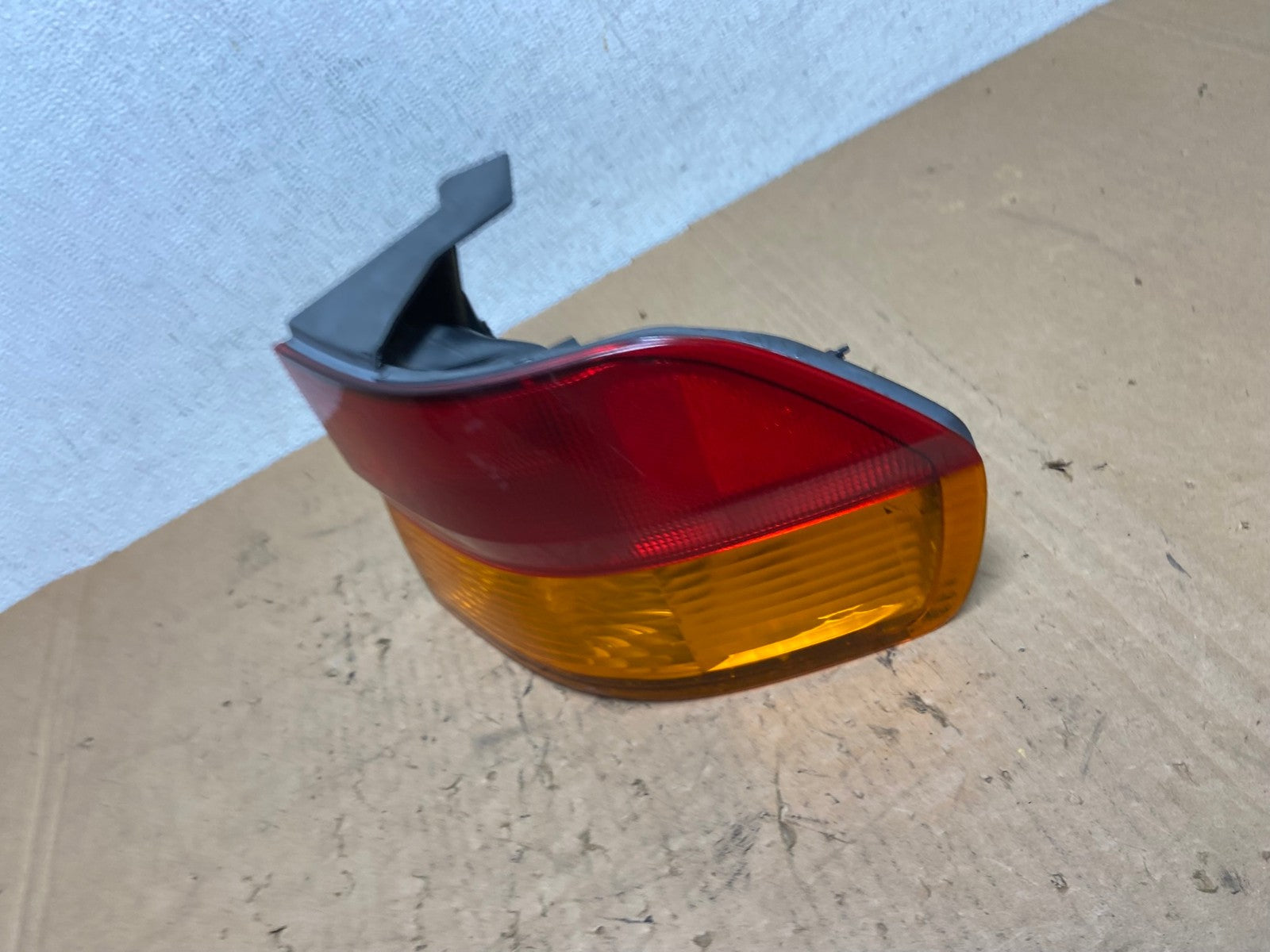 2002 2003 2004 Honda Odyssey Right Passenger Side Tail Light AD3742 LK1