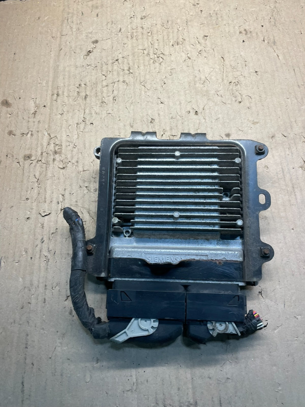 2007 to 2010 Dodge Caliber ECM Engine Computer Module ECU p05033362ag X0956 DG2