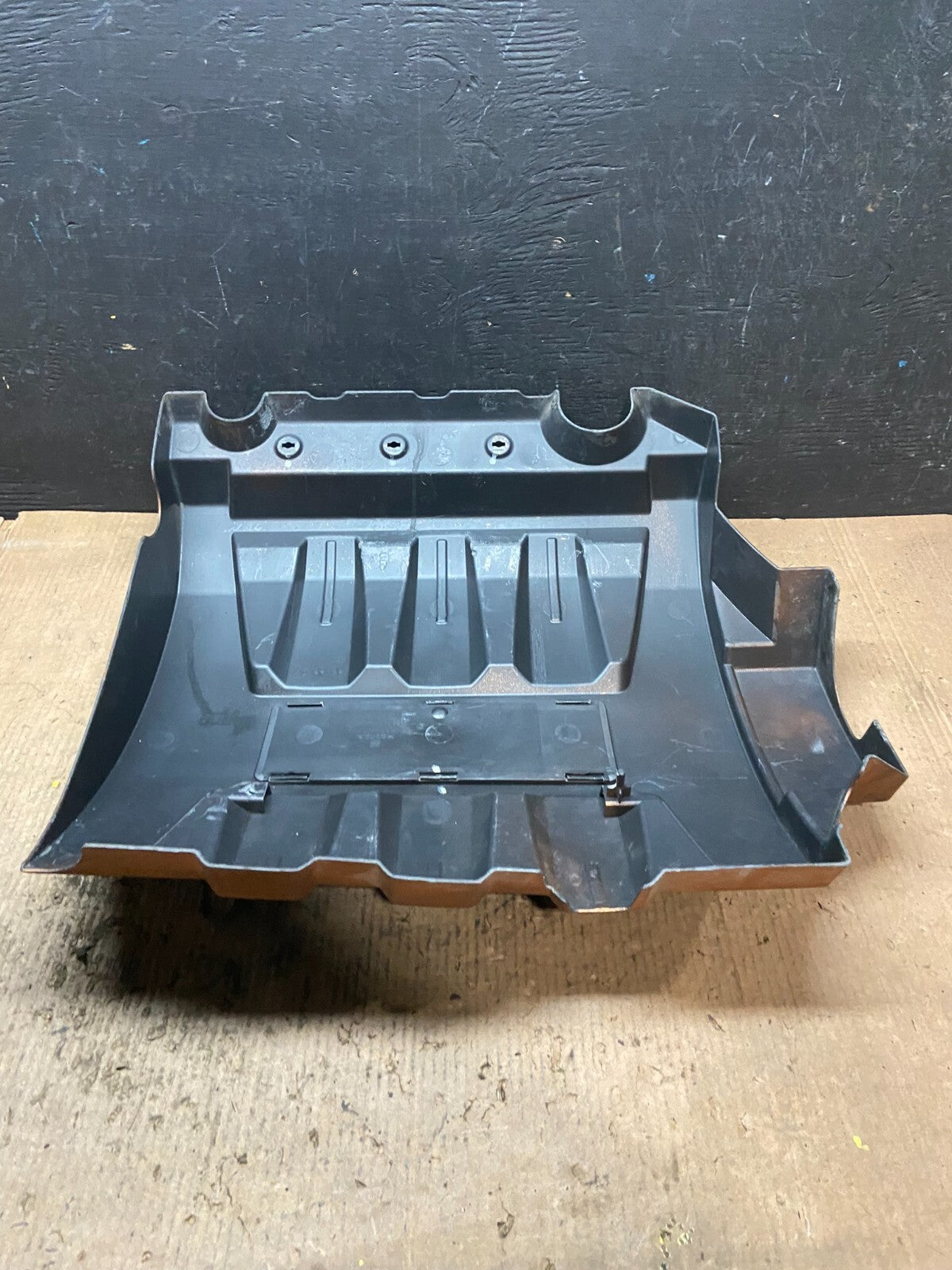 2006 to 2008 Honda Pilot Engine Cover Trim Bezel 17121-PVJ-A01 OEM H6904 DG14