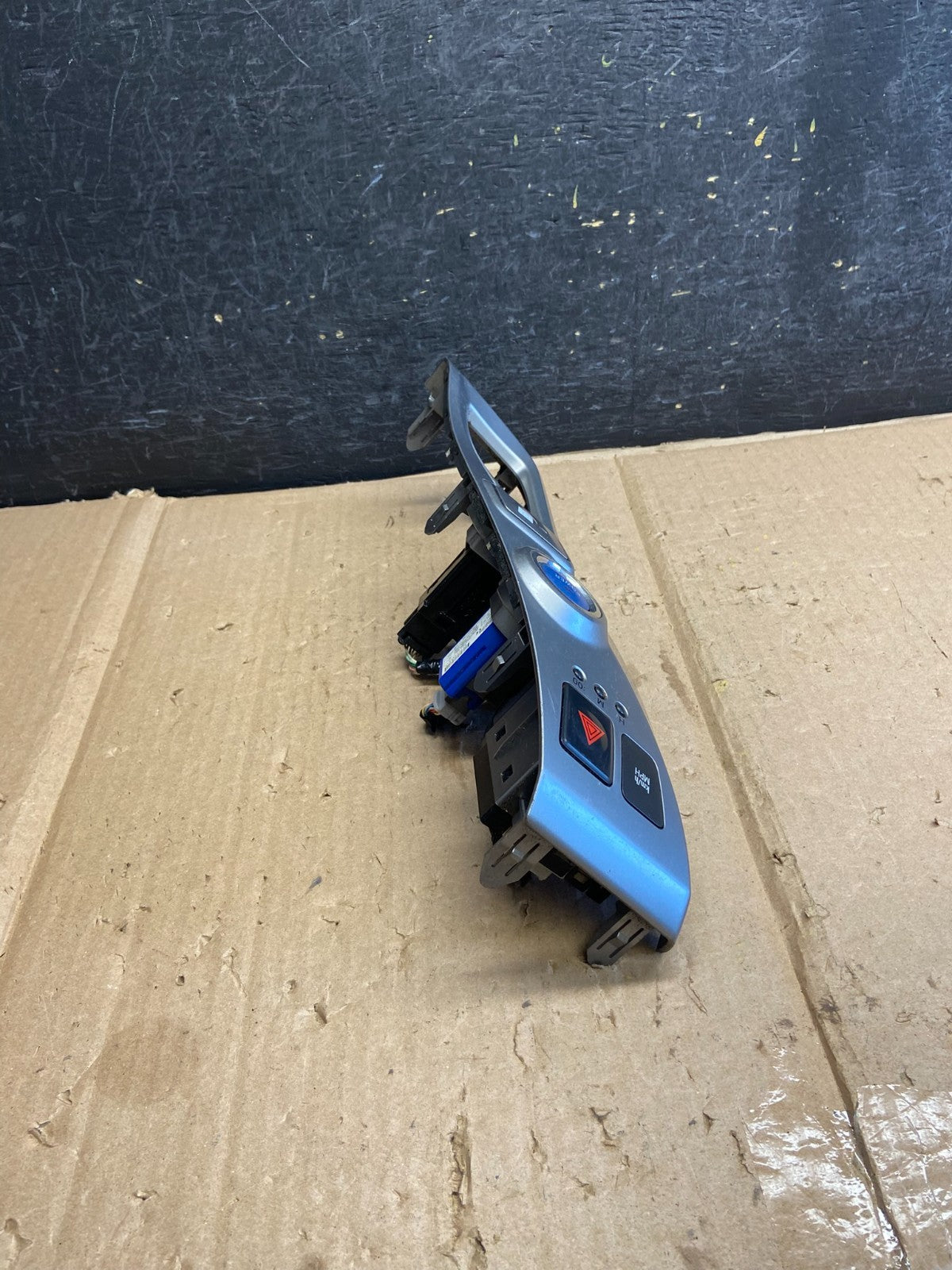 2012-2016 Toyota Prius V Shifter Bezel Trim Parking Push Start AI2785 DG2
