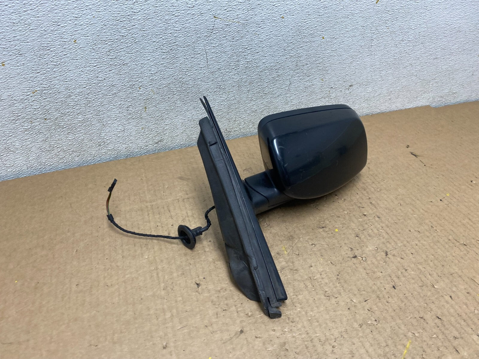 2008 to 2010 BMW 528i 535i Left Driver LH Side Door View Mirror L8268 DG2