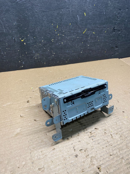 2016 Lincoln Mkt Am Fm Cd Player Radio Receiver s2964 DG1