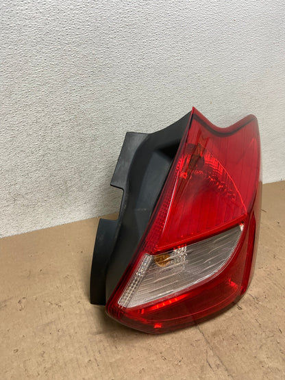2012-2014 Ford Focus Hatchback Right Passenger Side Rh Tail LIght AG4927 LK2