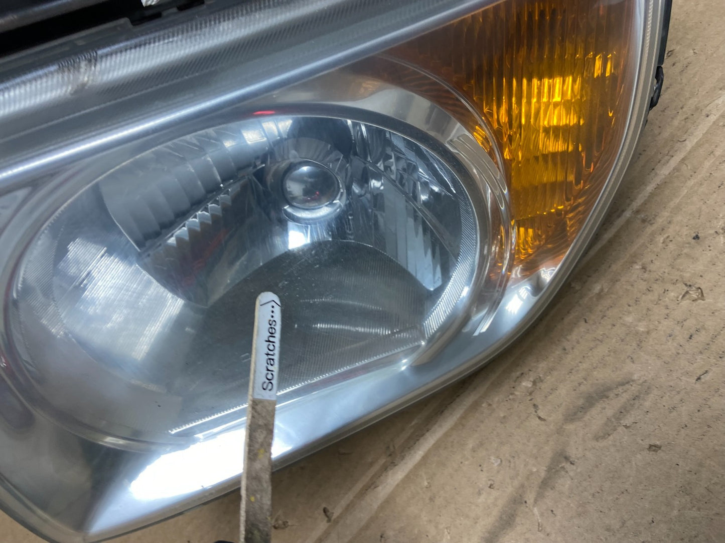 2003 to 2006 Honda Element Left Driver Lh Side Headlight AB4598 DW3