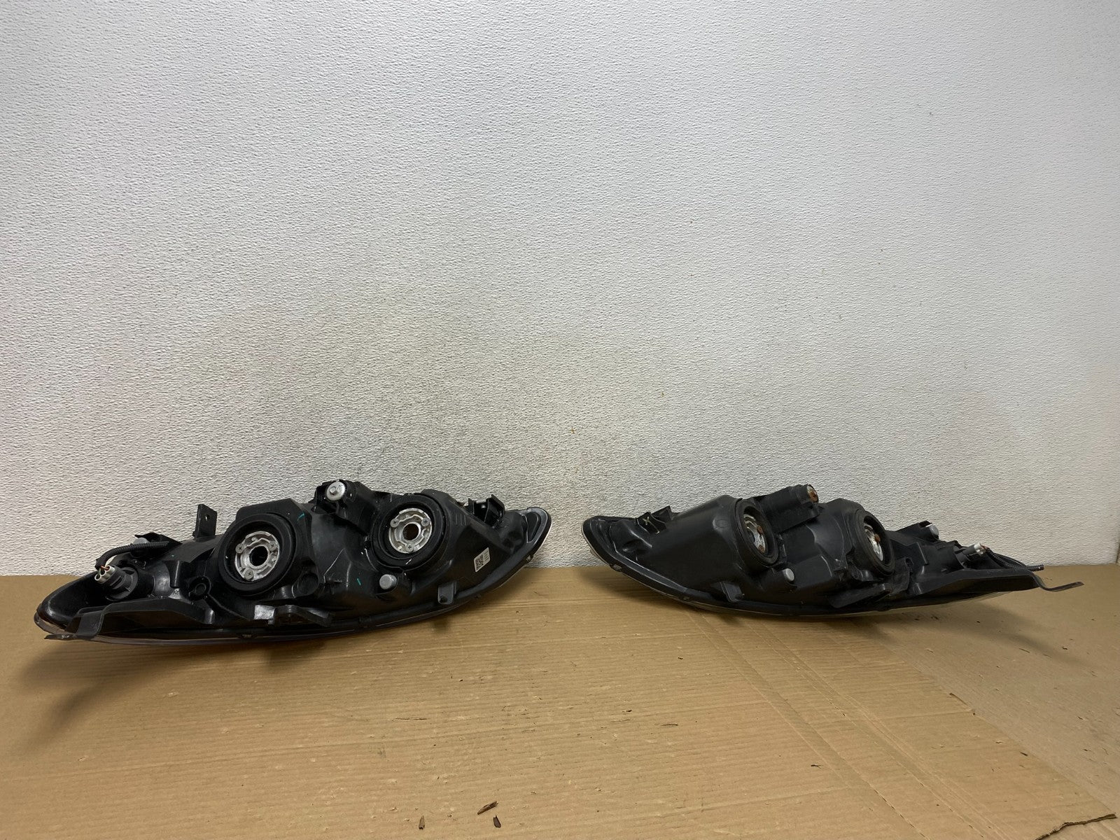 2004 to 2005 Honda Civic Left+Right Set Side Chrome Headlights AG8922 DW7