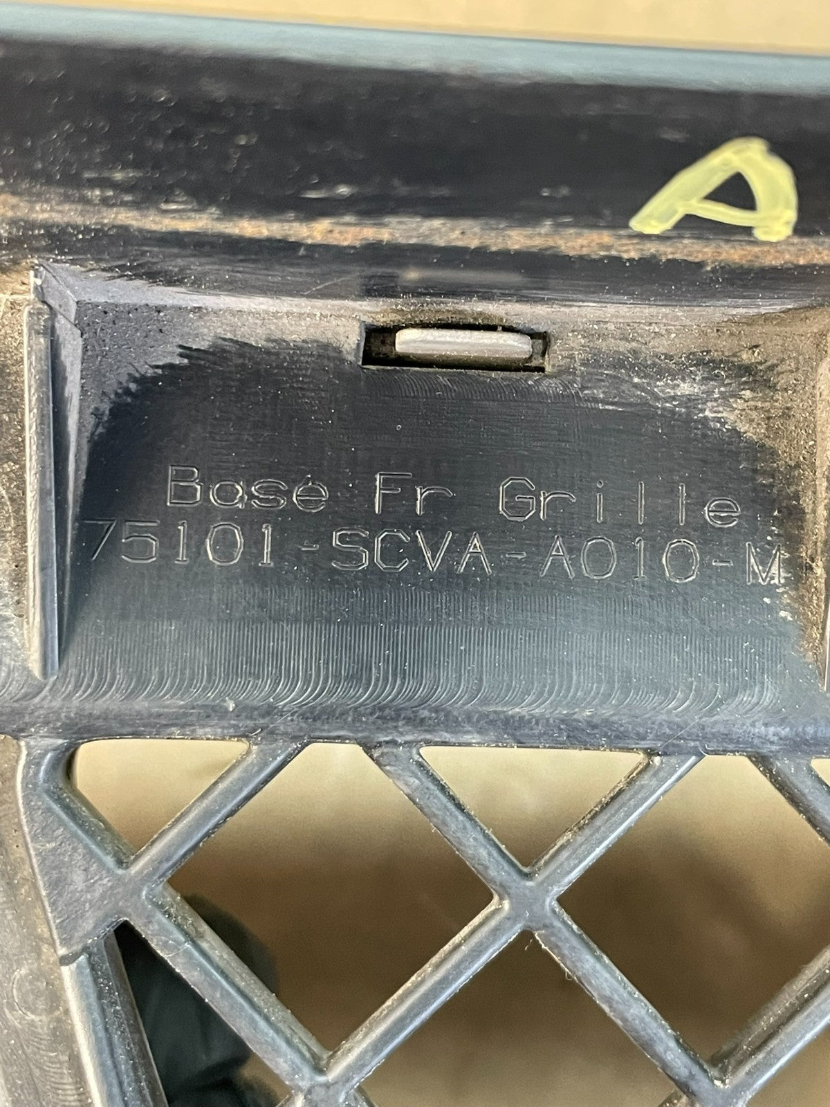 2003 2004 2005 2006 Honda Element Front Upper Grill Grille AD5784 DG4