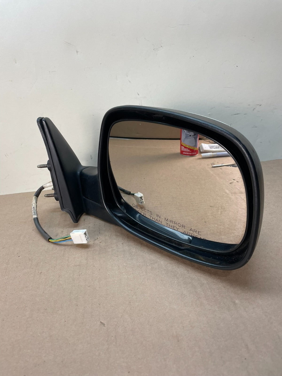 2000 to 2006 Toyota Tundra Right Passenger RH Side Door View Mirror AI0812 DG2