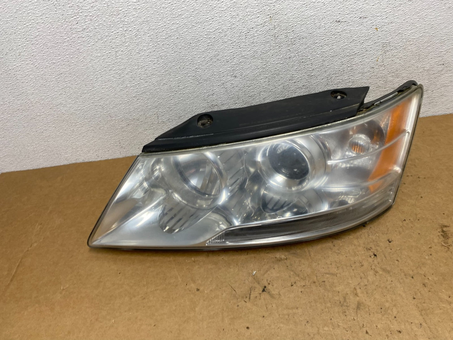 2009 - 2010 Hyundai Sonata Left Driver LH Side Headlight Halogen AD5239 DW0