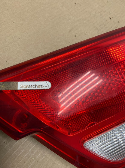 2011-2013 Jeep Grand Cherokee Right Passenger Rh Inner Tail Light AG5906 DW3