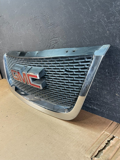 2007 to 2012 GMC Acadia Front Upper Grill Grille AE8417 DW1