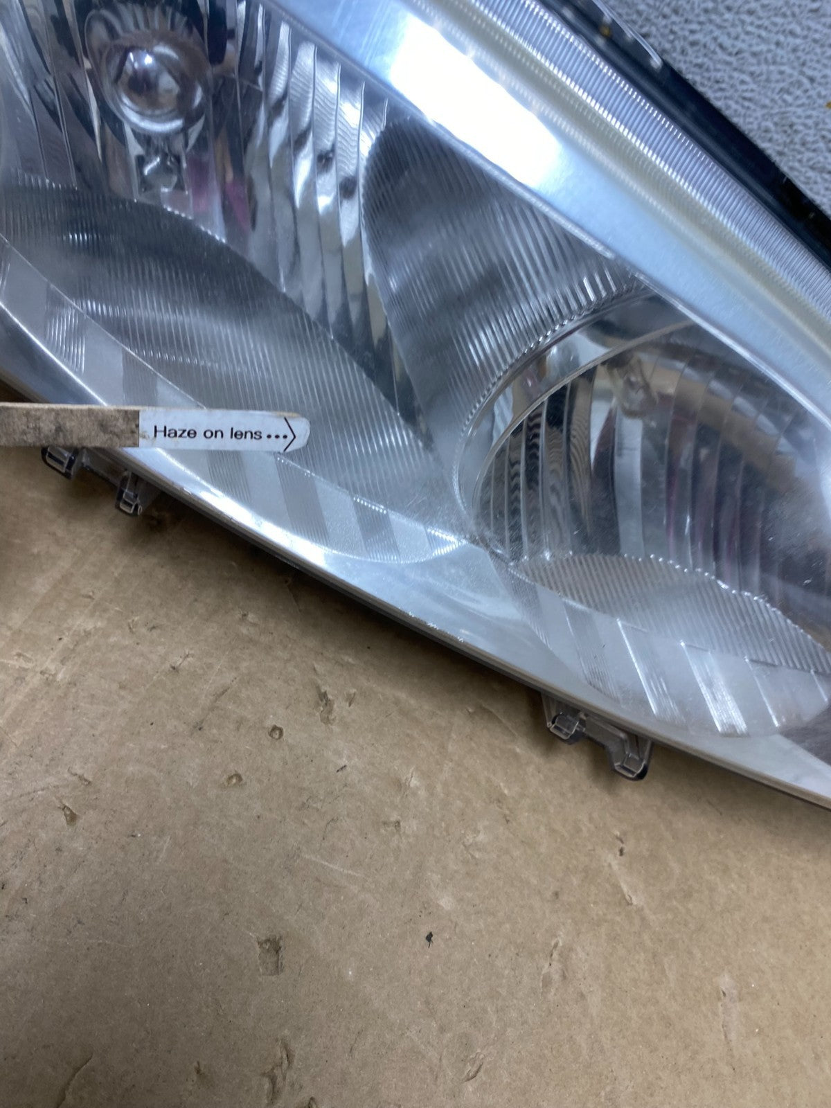 2009 to 2014 Toyota Matrix Right Passenger RH Side Halogen Headlight AF7321 DW4