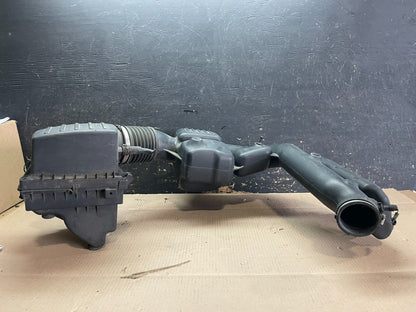 2011 - 2013 Dodge Durango 3.6L Resonator Air Intake Tube Z8349 DG3