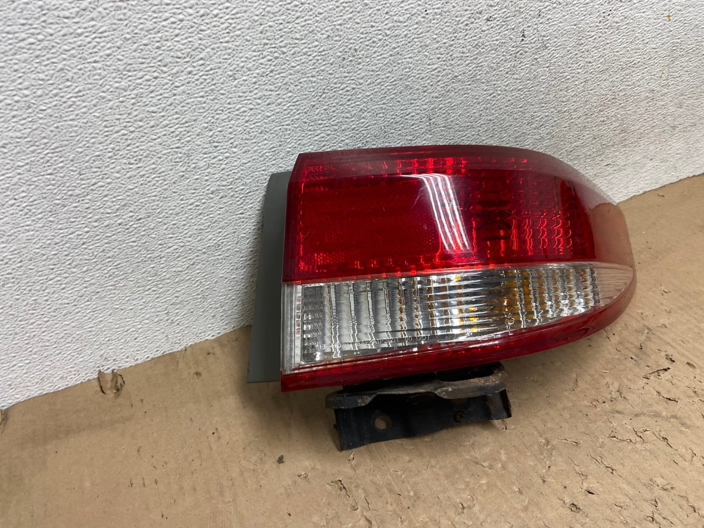 2003 to 2004 Honda Accord Sedan Right Passenger Rh Side Tail light AE9322 LK2