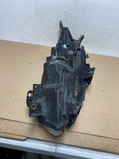 2010 - 2013 Mazda 3 Halogen Right Passenger Rh Side Headlight AG6702 DW8