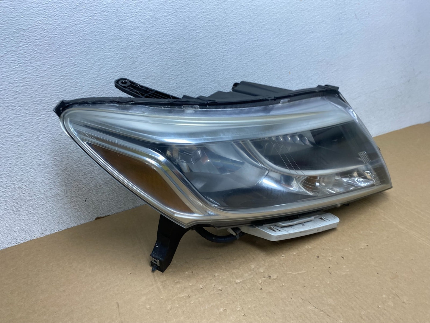 2013 to 2016 Nissan Pathfinder Right Passenger RH Side Headlight AF9954 DW2