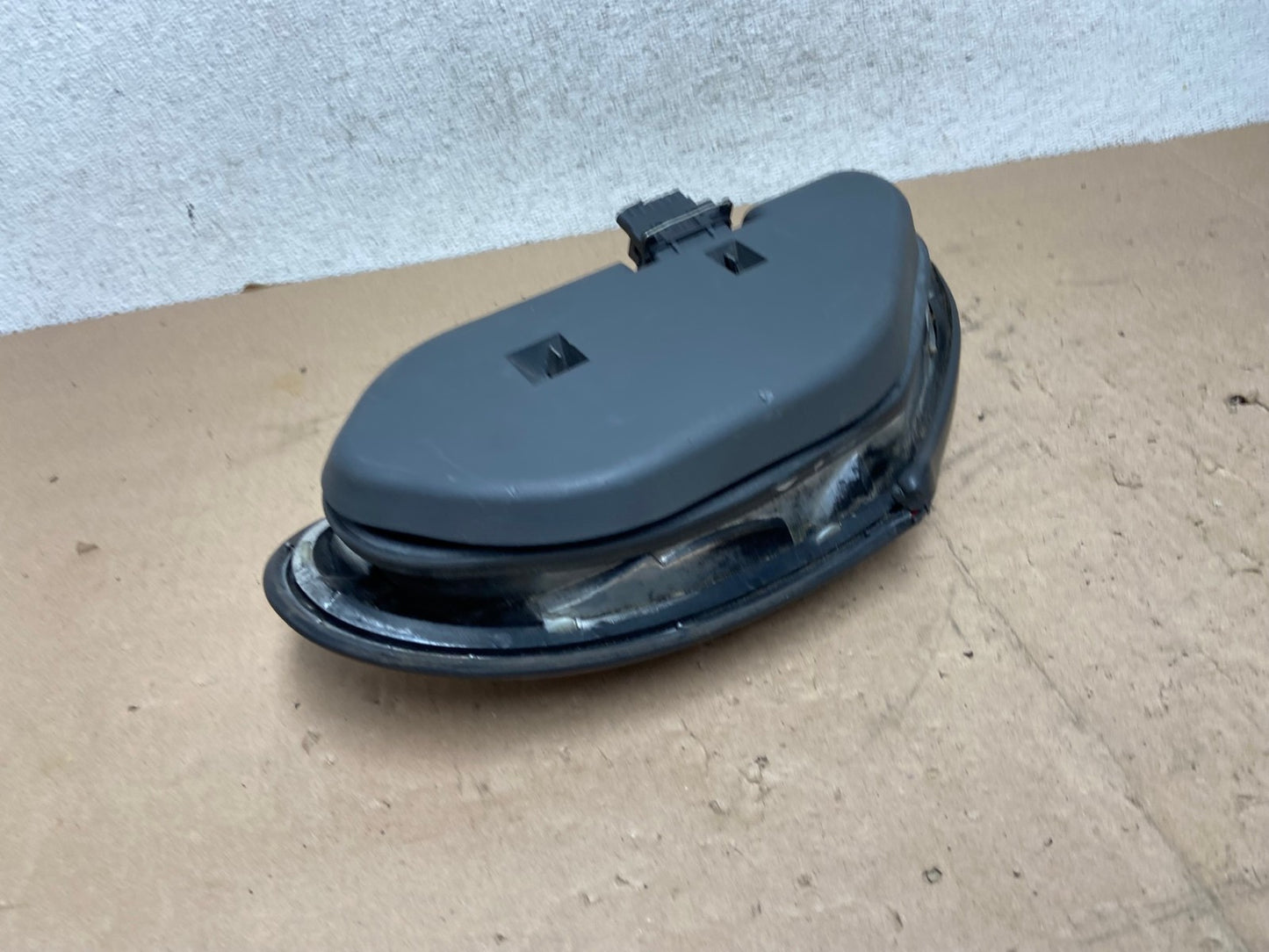1997 to 2000 Jaguar XK8 XKR Left Driver LH Side Tail Light AG5490 LK4