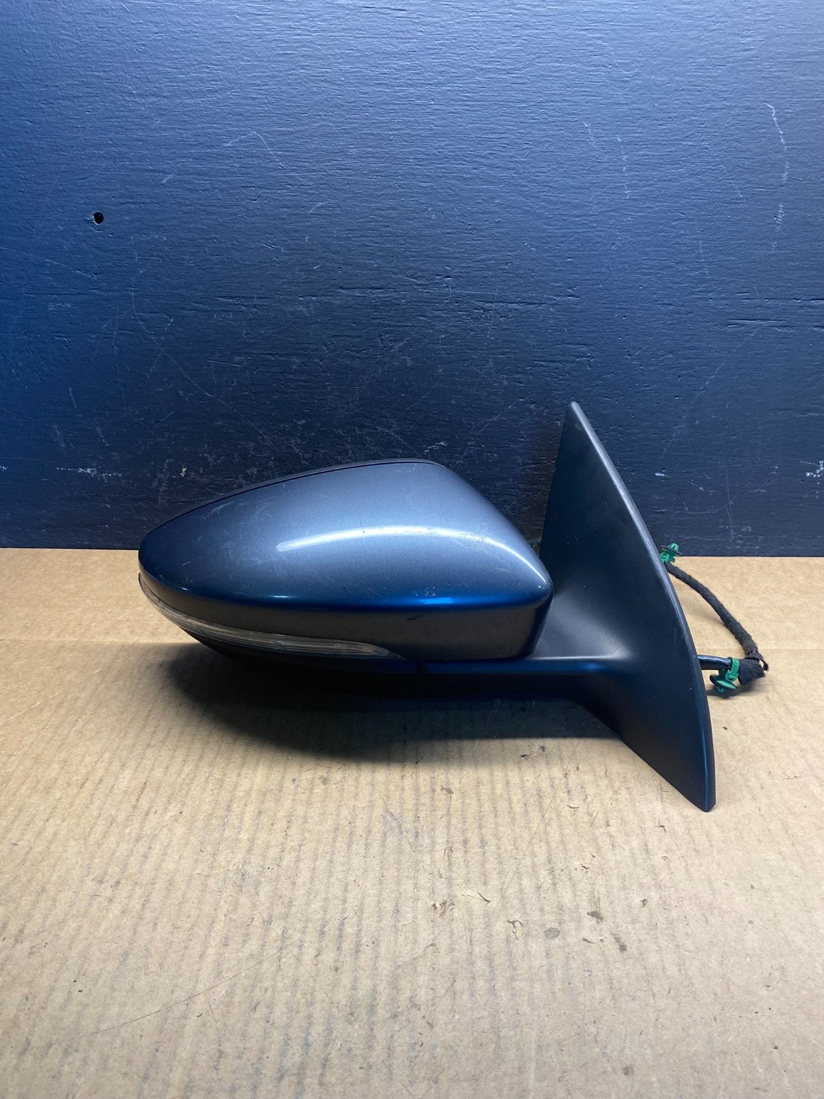 2009 to 2012 Volkswagen CC Right Passenger Power Door View Mirror OEM AC2834 DW0