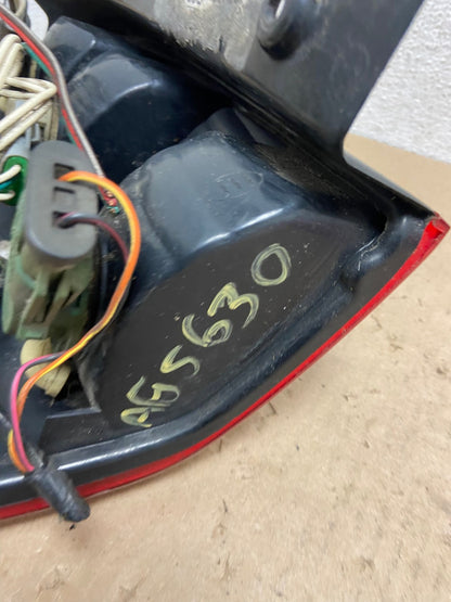 2001 to 2007 Ford Escape Right Passenger RH Side Tail Light AG5630 LK6