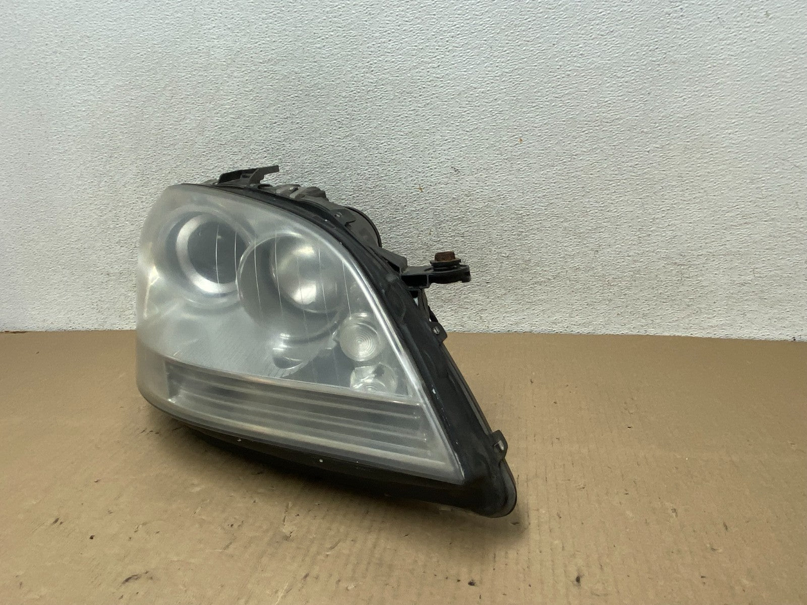 Halogen 2006-2009 Mercedes-Benz ML Class Right Passenger Headlight AG7961 DW2