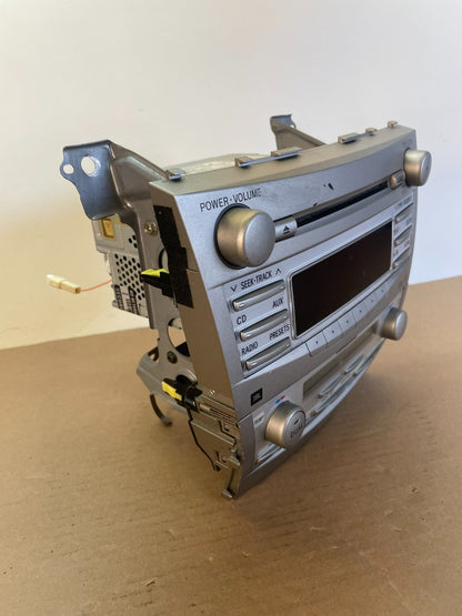 2007 to 2009 Toyota Camry Radio CD Player Climate Control Bezel AF5589 DG1