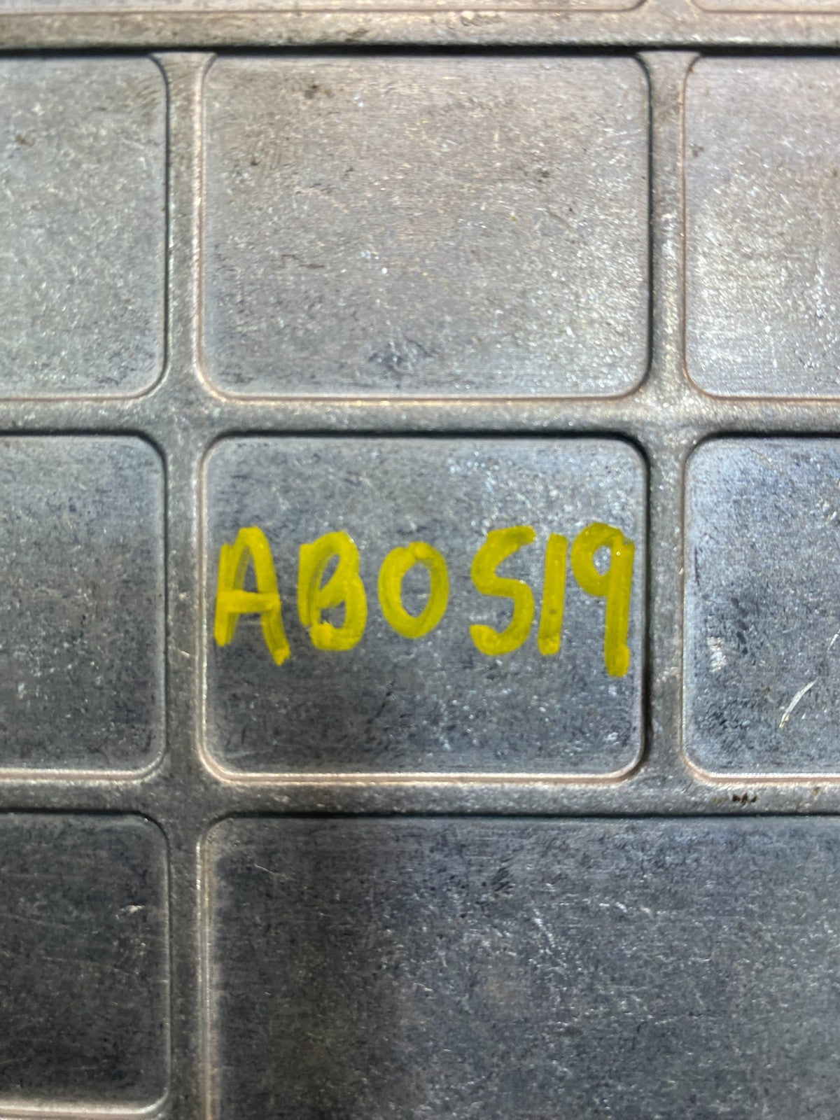 1997 1998 Audi A8 Engine Control Computer Ecu Ecm 4d0907557 AB0519 DG3