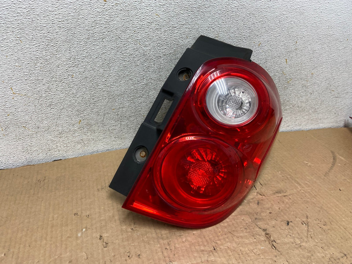 2010 to 2015 Chevrolet Equinox Right Passenger Rh Side Tail Light AI8254 LK2