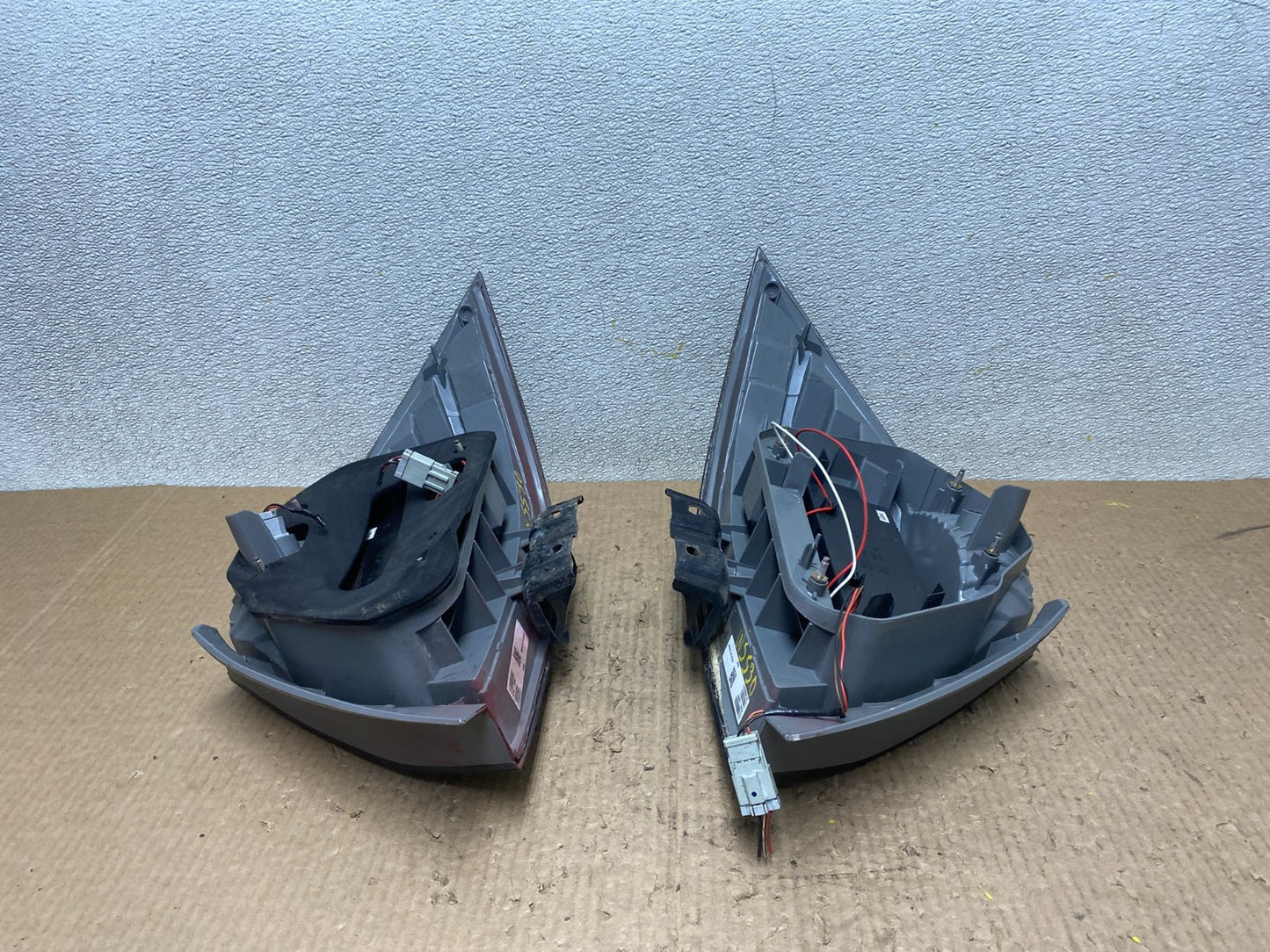 2006 - 2007 Honda Accord Left+Right Set LED Tail lights W5530 DW9