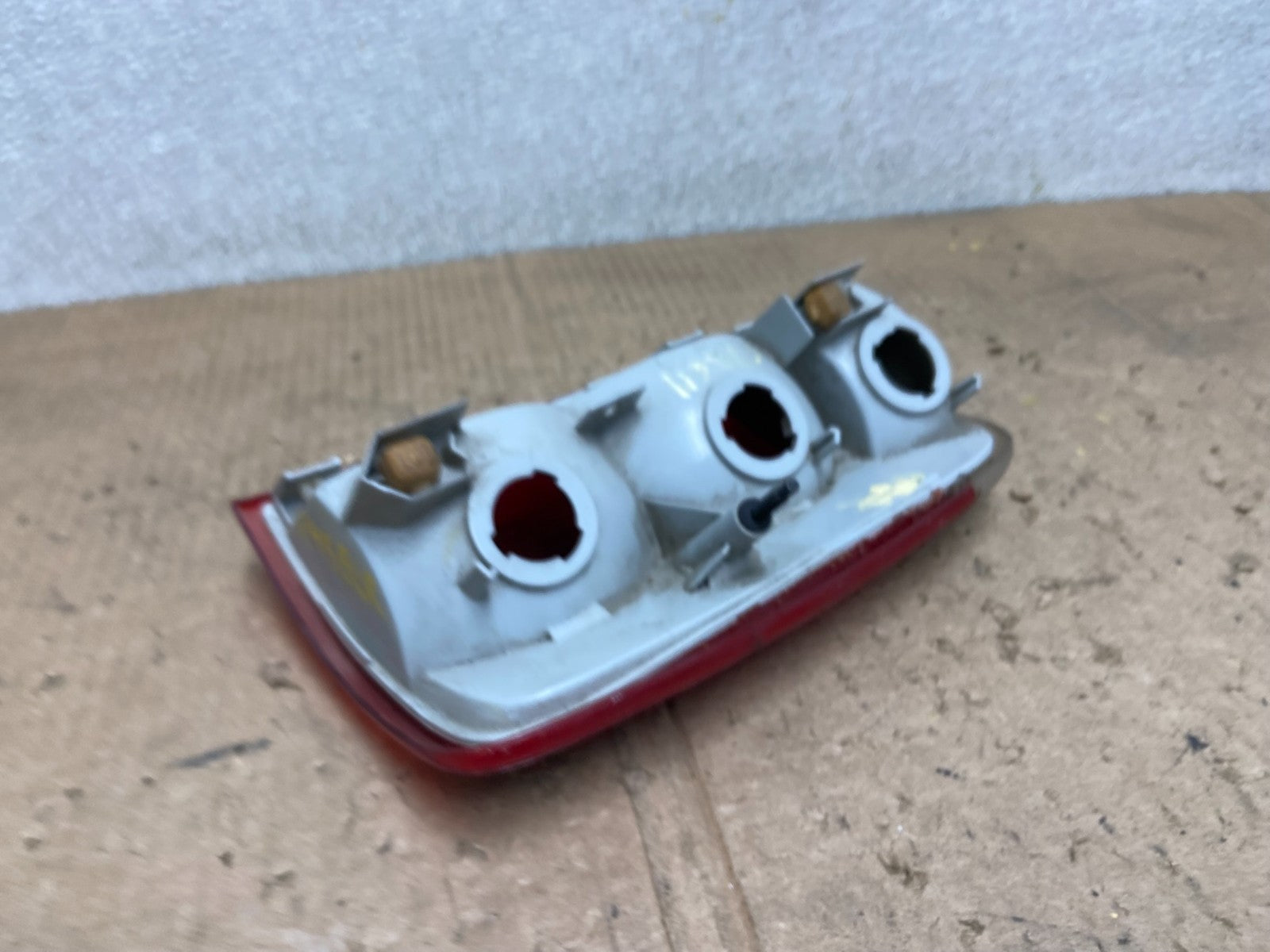1995 to 2005 Chevrolet GMC Blazer S10 Right Passenger RH Tail Light OEM AA71755