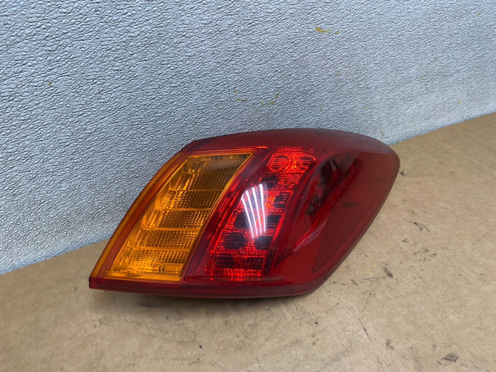 2009 2010 Nissan Murano Right Passenger Rh Side Tail Light Oem X5124 DW2