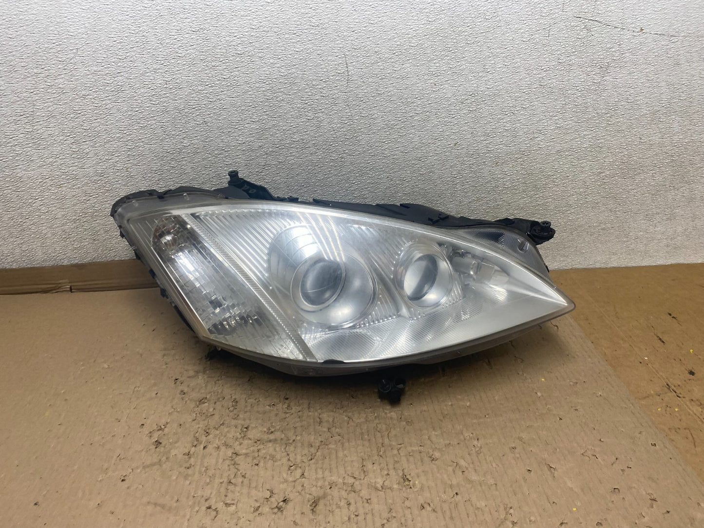 Xenon HID 2007 to 2009 Mercedes S-Class Right Passenger Rh Headlight U2389 DW0