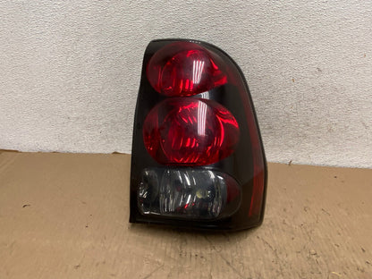 2002 to 2009 Chevrolet Trailblazer Right Passenger Rh Tail Light TYC AG8086 LK0