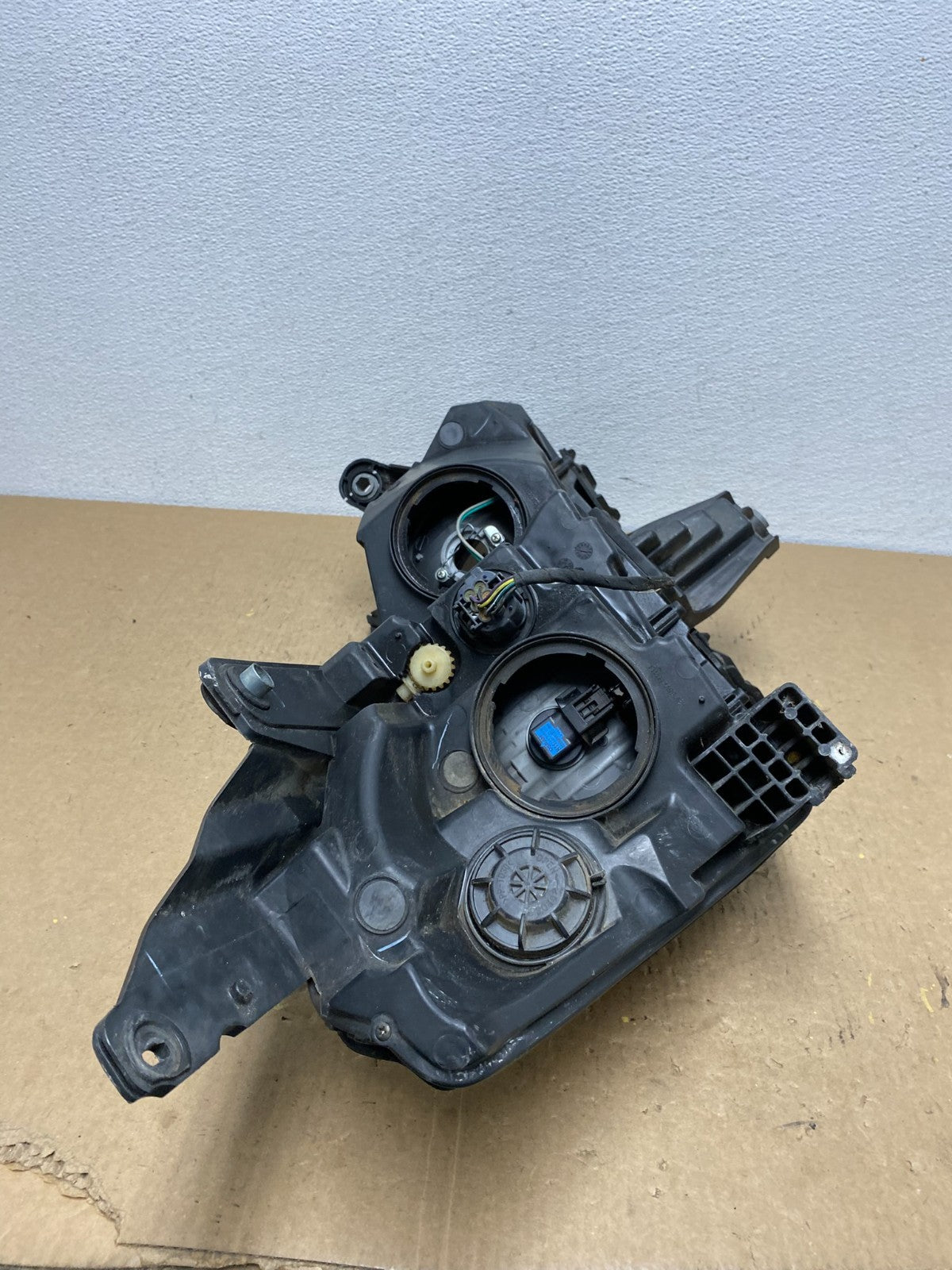 2013-2017 Chevrolet Traverse Left Driver LH Side Headlight Halogen OEM AC1643 DW8
