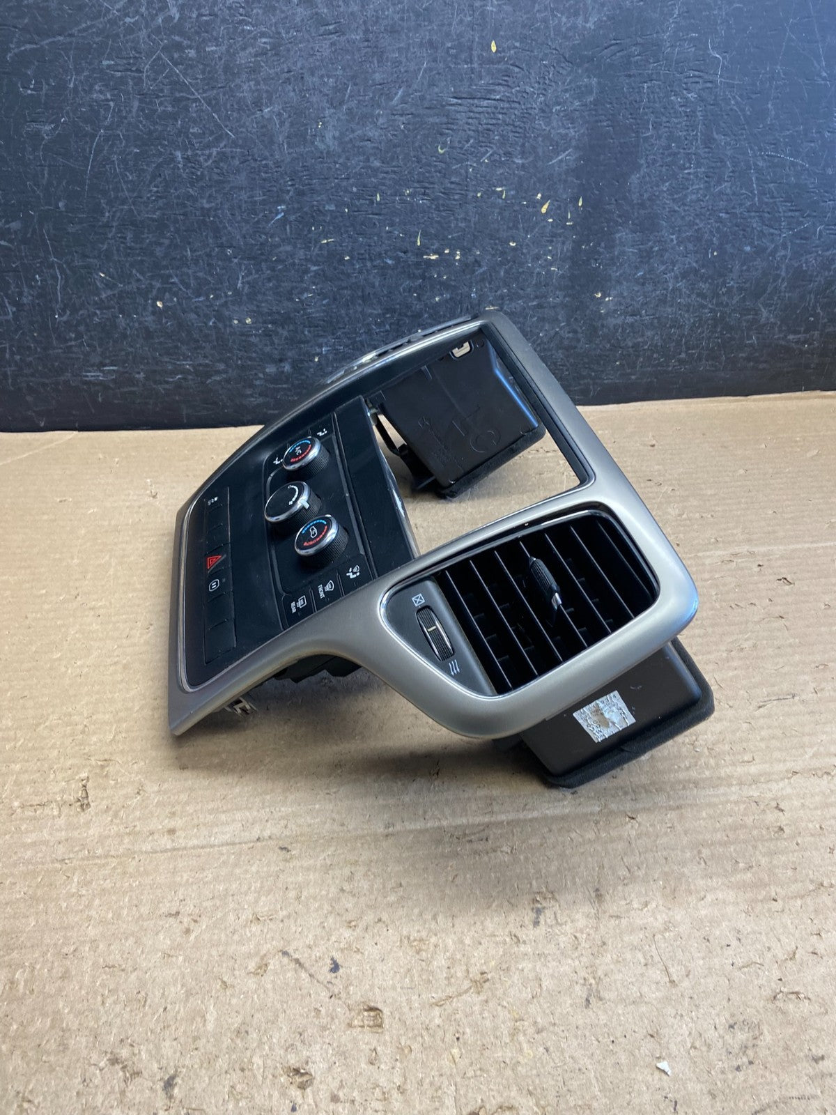 2011-2013 Jeep Grand Cherokee Center Radio Climate Control Bezel Vent AH5144 DG2
