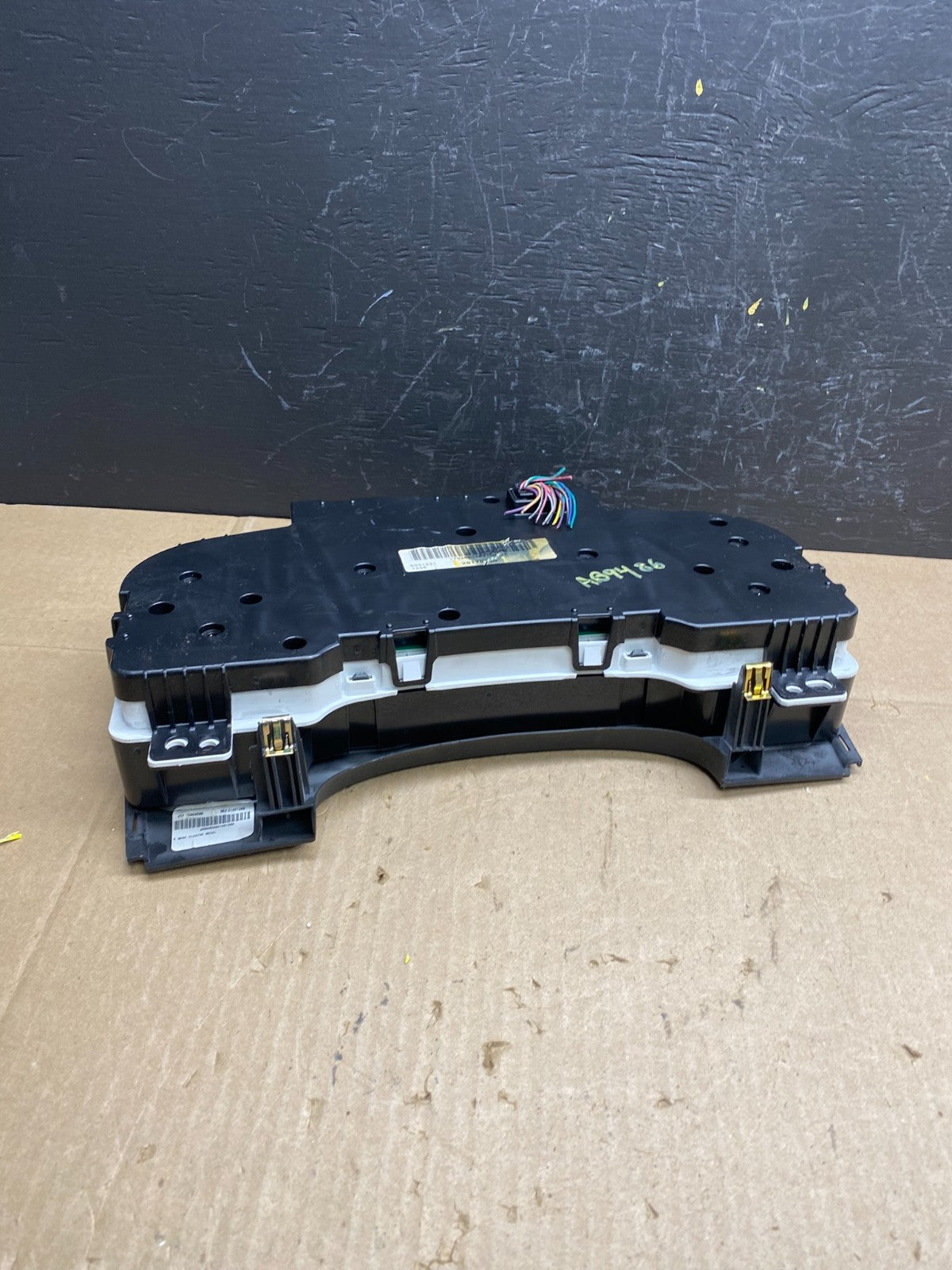 2007 to 2013 Chevrolet Silverado Suburban Cluster Gauge Speedometer AB94864