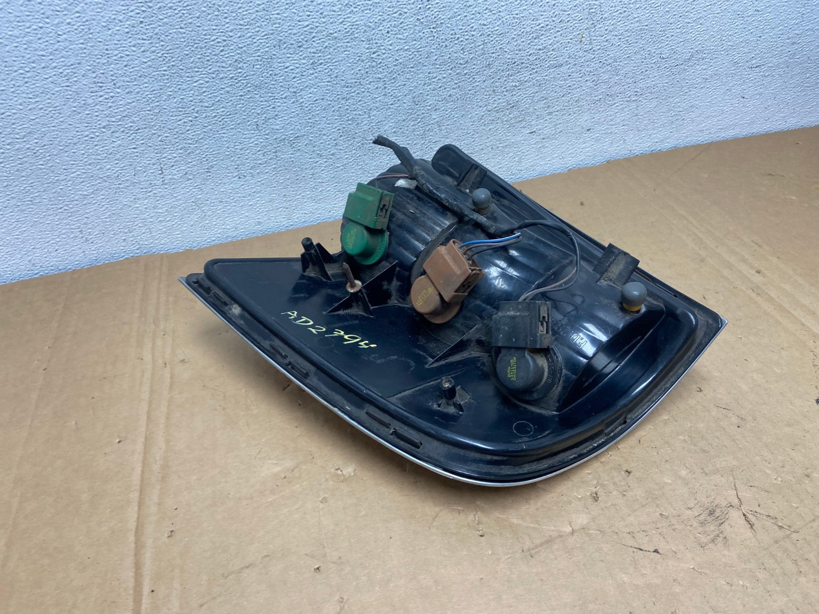 2002 to 2005 Mercury Mountaineer Left Driver Lh Side Tail Light AD2794 LK6