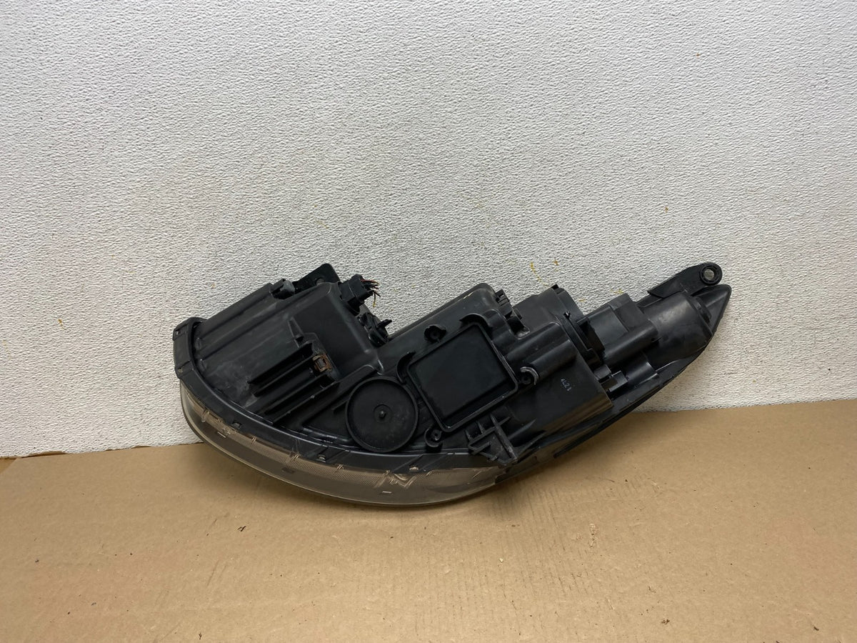 2014 to 2017 Hyundai Tucson Right Passenger RH Side Headlight AH0915 DG6