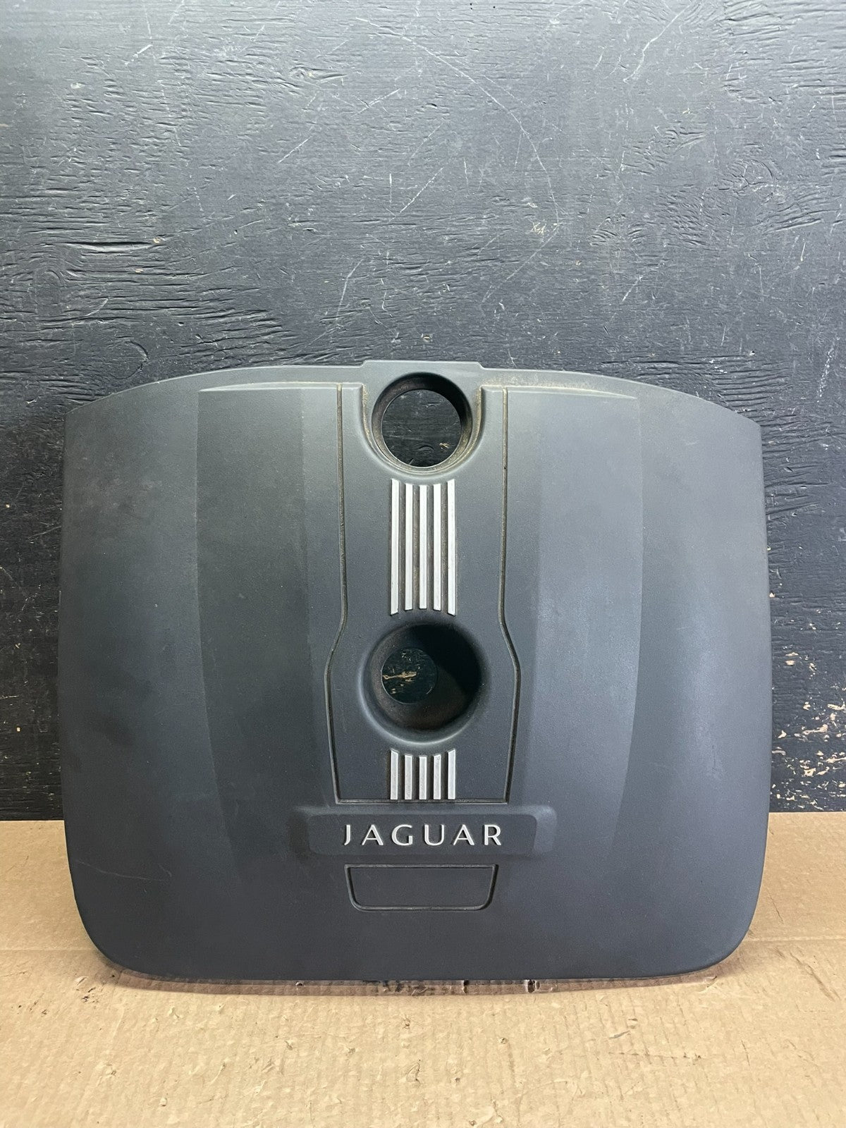 2013-2015 Jaguar XF 2.0L Engine Motor Plate Cover OEM AA6124 DG0