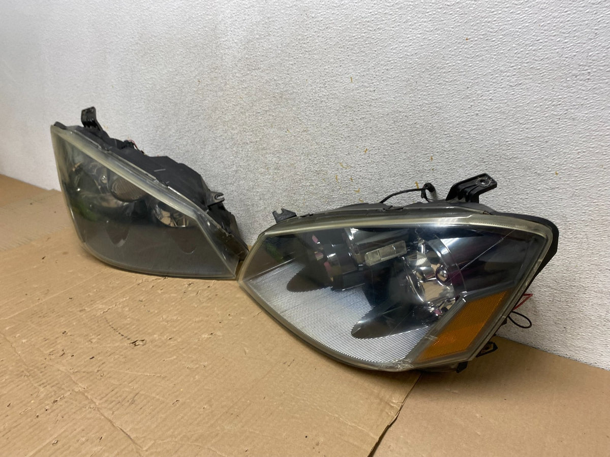 2005 to 2006 Nissan Altima Left+Right Set Halogen Headlights AI1239 DW1