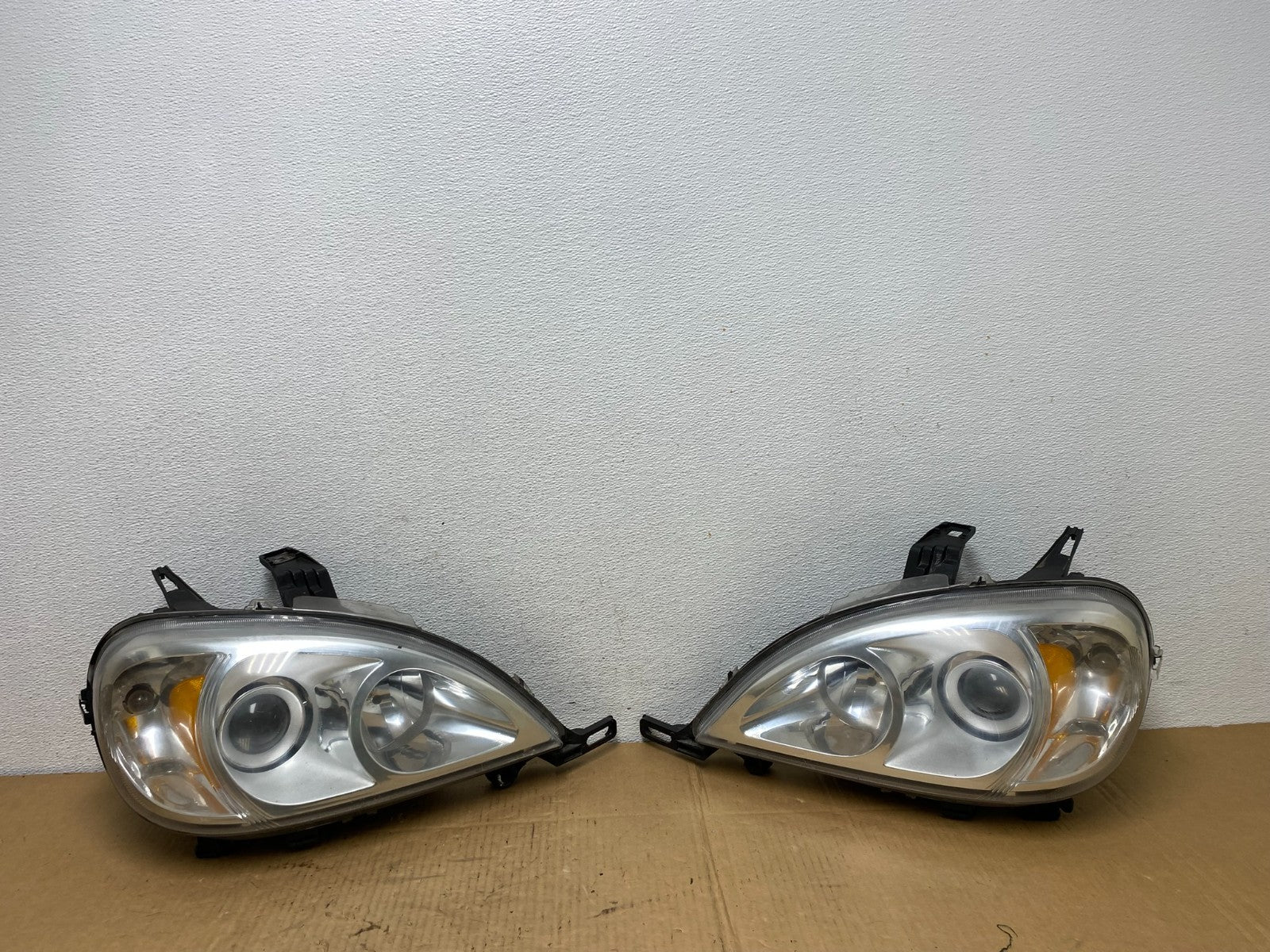 2002 - 2005 Mercedes ML ML350 ML500 Left+Right Side Halogen Headlights AC7628 DW0