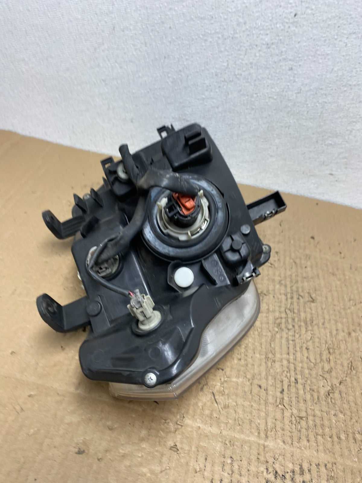 2008 to 2012 Nissan Pathfinder Halogen Headlight Left Driver Lh AC4166 DW7