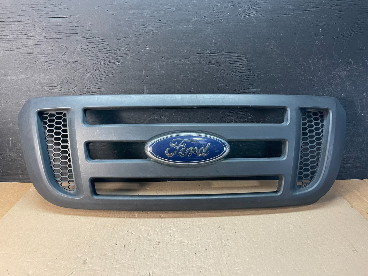 2006 to 2011 Ford Ranger Front Upper Grill Grille ae3331 DG0