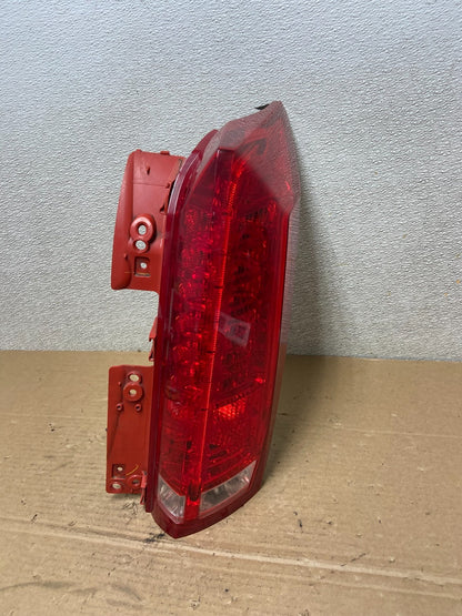 2010 to 2016 Cadillac Srx Right Passenger Rh Side Tail Light OEM AB4633 LK0