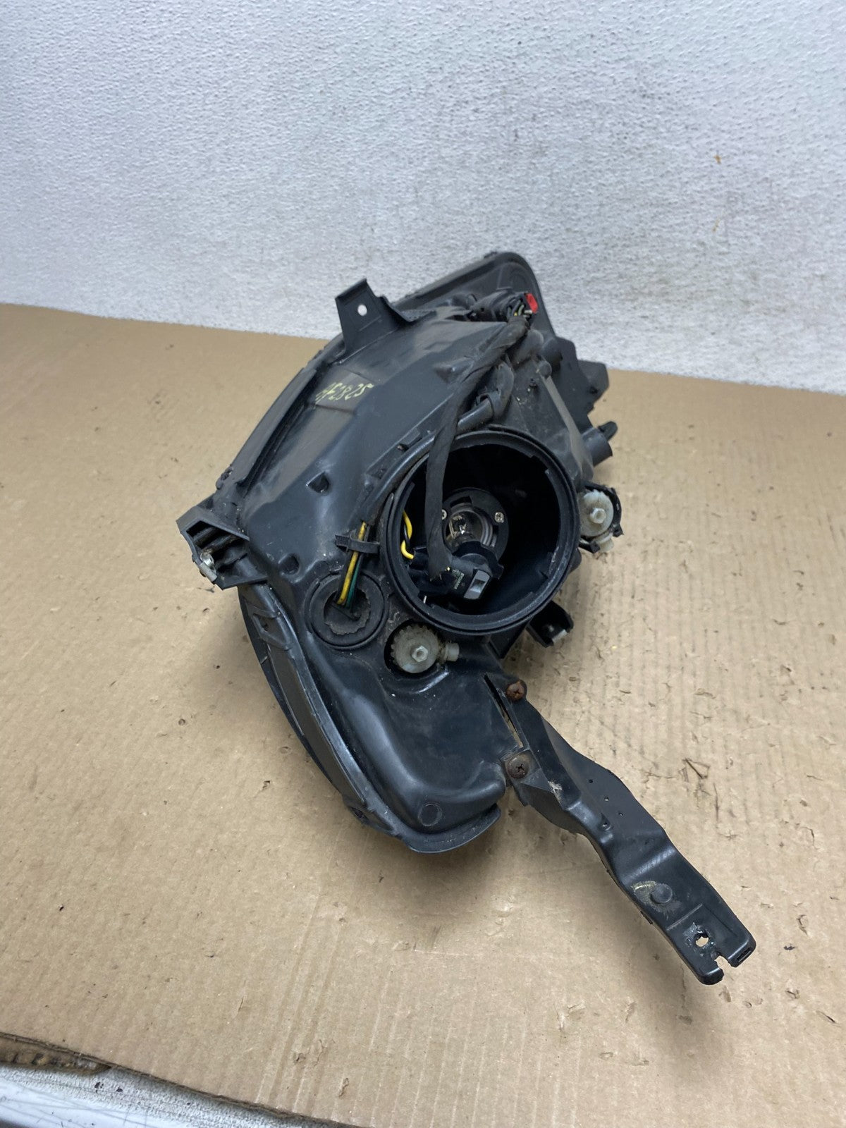 2016 - 2018 Chevrolet Malibu Right Passenger RH Halogen Headlight AF2825 DW7