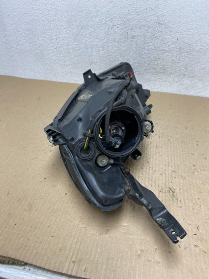 2016 - 2018 Chevrolet Malibu Right Passenger RH Halogen Headlight AF2825 DW7