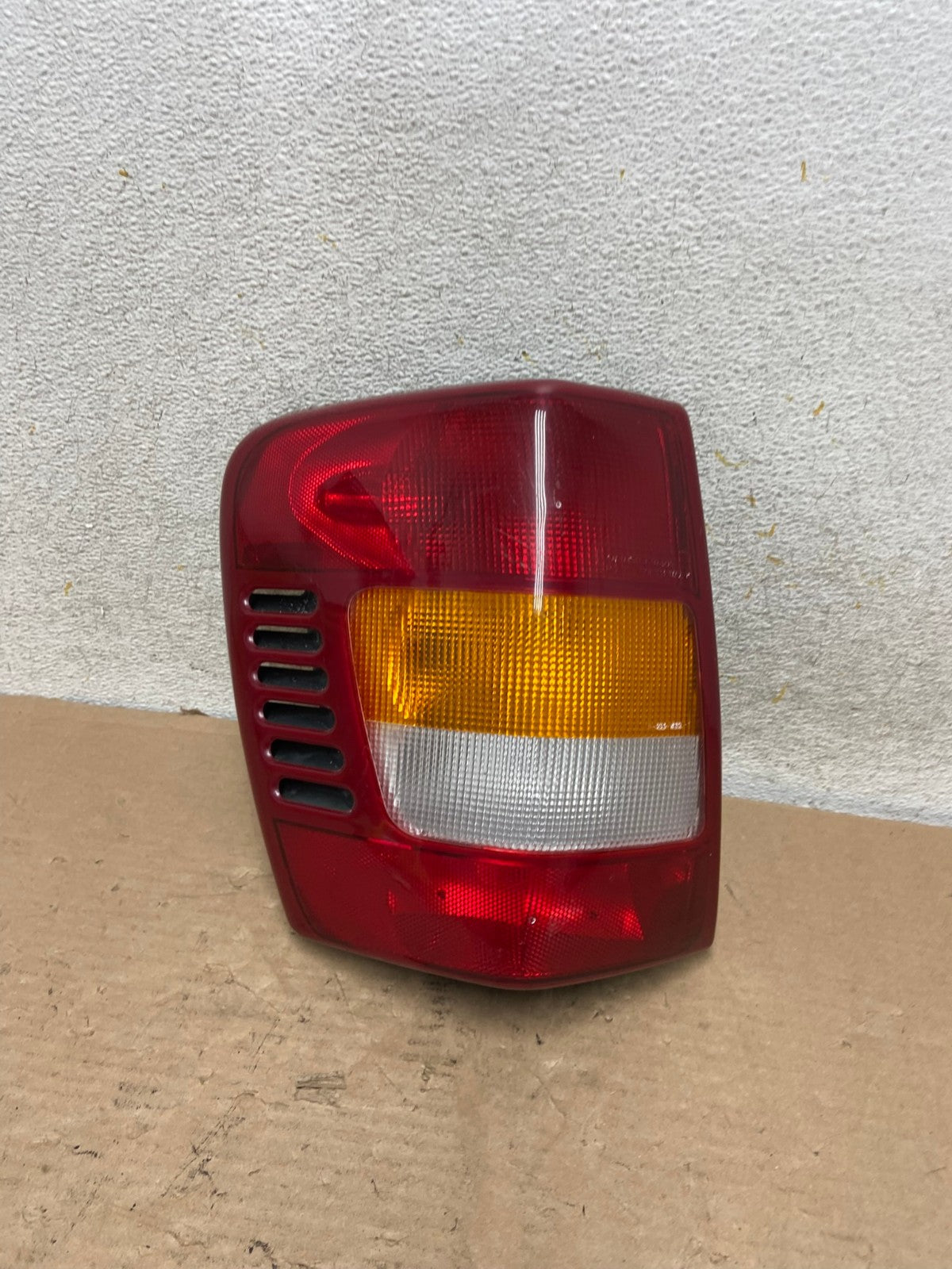 1999 - 2004 Jeep Grand Cherokee WJ Left Driver Lh Tail Light DEPO AI0928 LK0