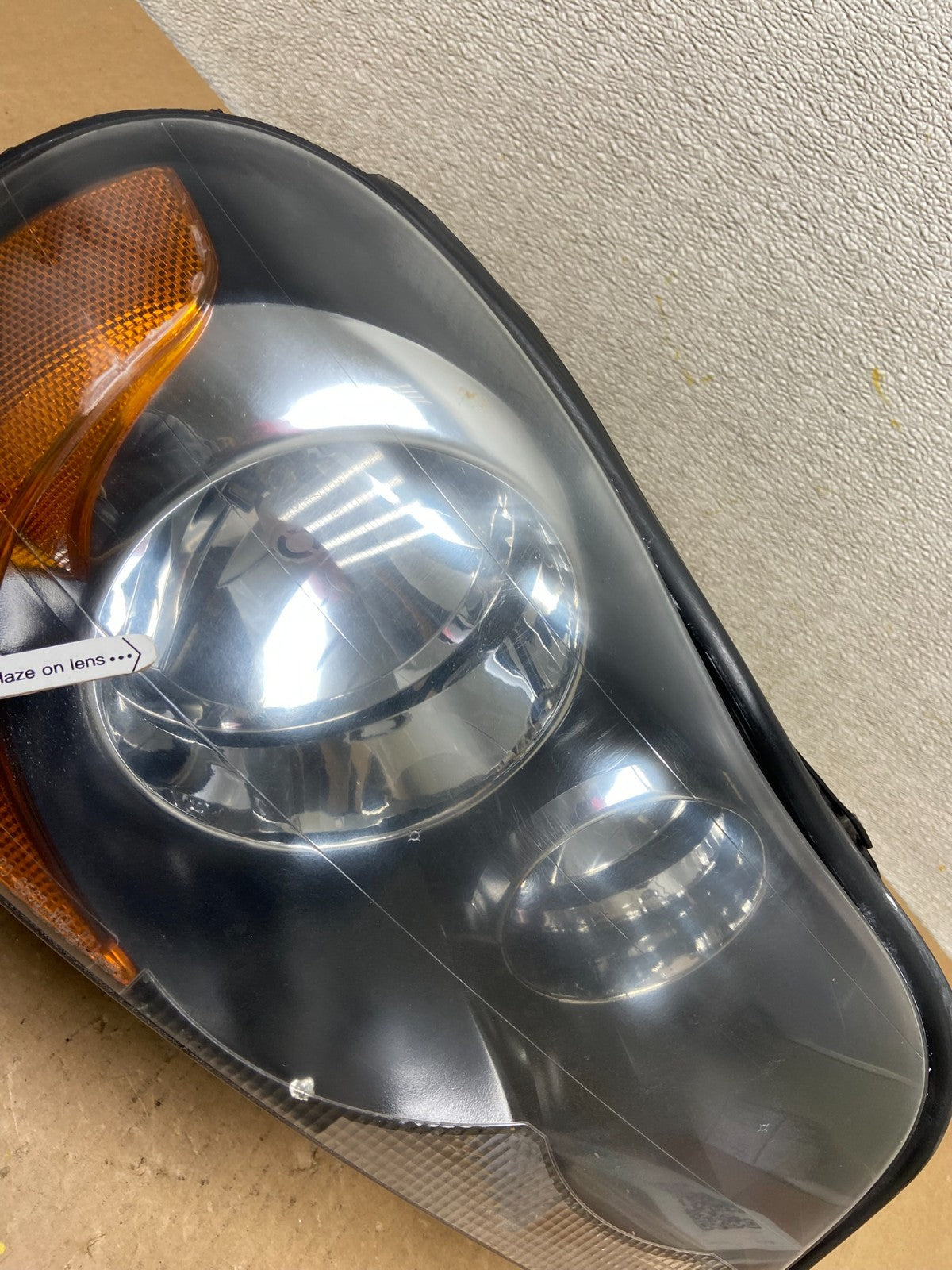 2003 to 2006 Volvo XC90 Right Passenger Rh Side Headlight Halogen Z6946 DW4