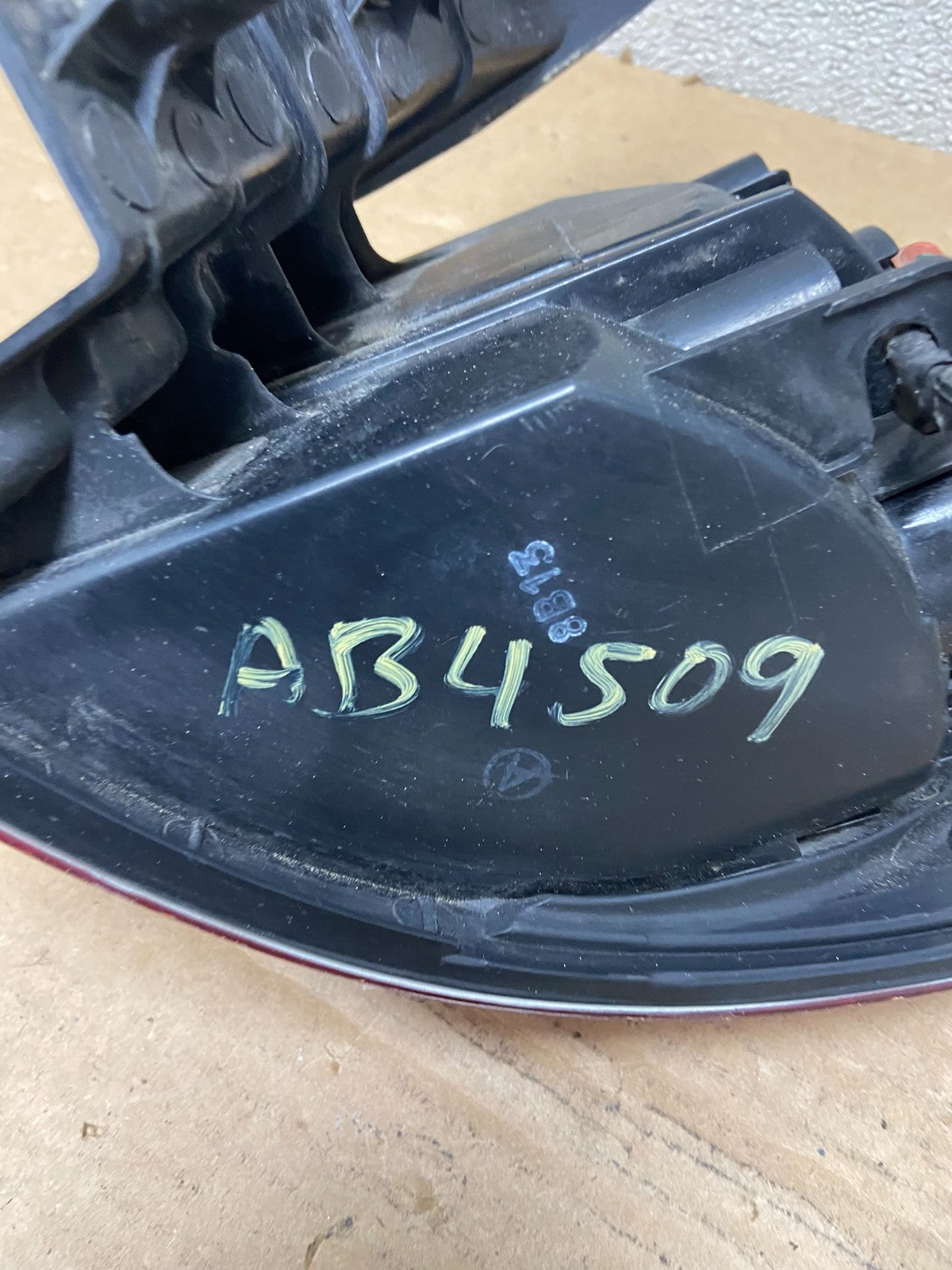 2008 to 2014 Subaru Tribeca Left Driver Lh Side Tail Light Oem AB4509 LK6